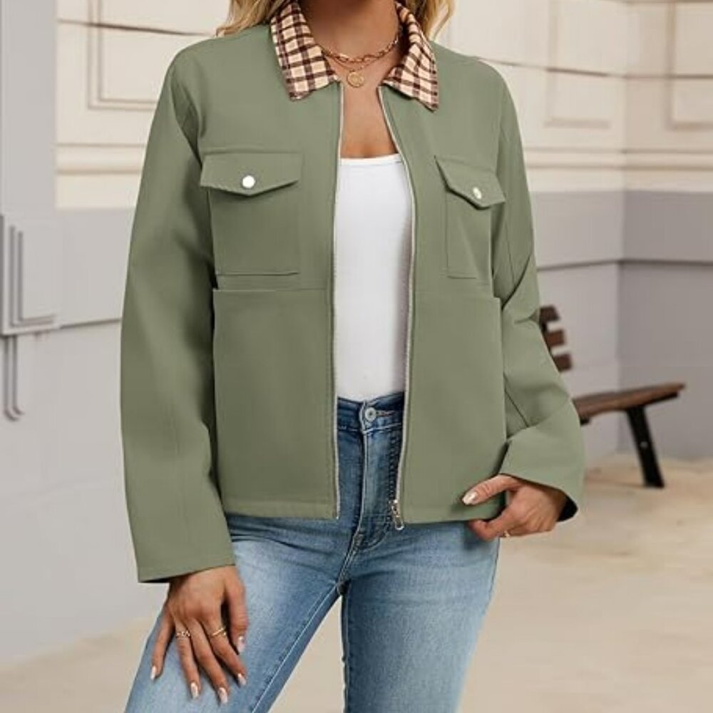 Women's Jacket  Green with Plaid Collar‎ and Cuffs Size Large Brand New !!